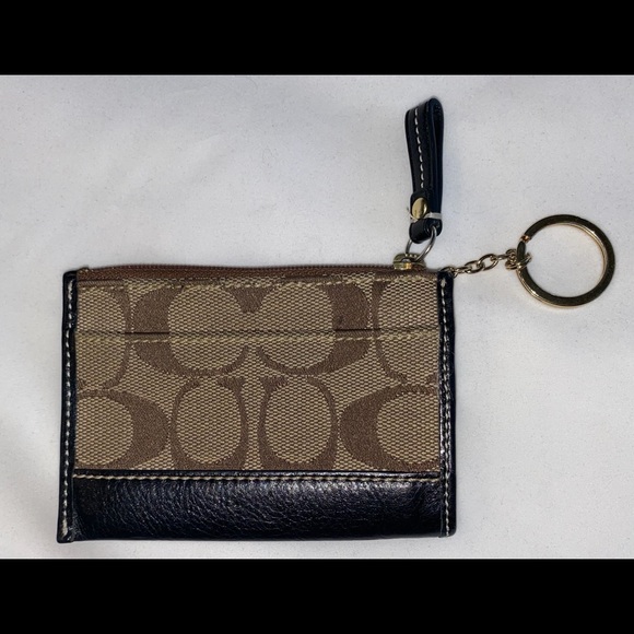 COACH Zippy Wallet Monogram Logo ID Keychain - Picture 2 of 6